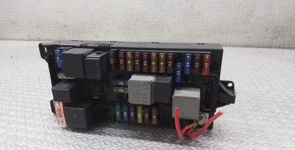 Mercedes-Benz E W211 Fuse module 2115454201