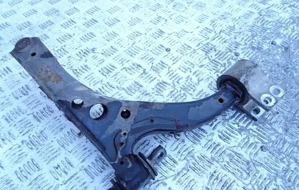 Front lower control arm/wishbone