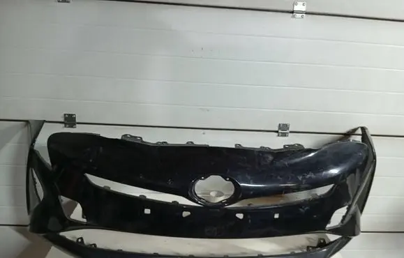 Toyota Prius (XW50) Front bumper 5211947700