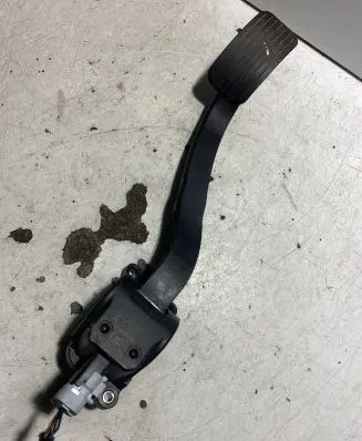 Peugeot 3008 I Accelerator throttle pedal 9671417080 0280755169