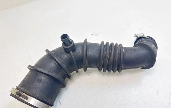 Jeep Grand Cherokee (WJ) Turbo air intake inlet pipe/hose 04854188AB 18519J