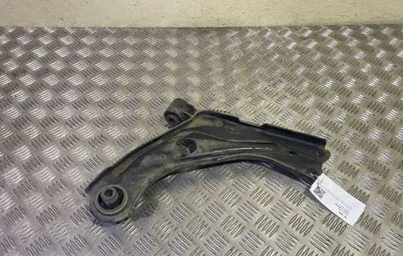 Peugeot 3008 II Front lower control arm/wishbone 98138522