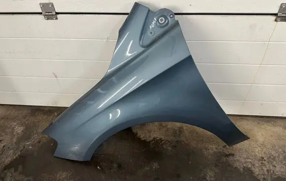 Mercedes-Benz B W246 W242 Fender