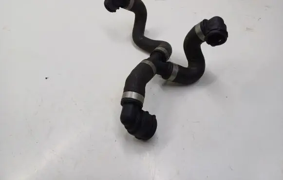 Mercedes-Benz C W205 Engine coolant pipe/hose A2055013984