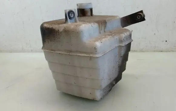 Toyota Prius (NHW20) Intake resonator 1789321030