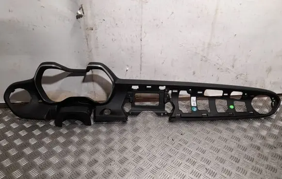 Chevrolet Camaro Panel trim 84225813 23357338