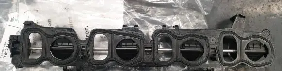 BMW 5 F10 F11 Intake manifold 7812938