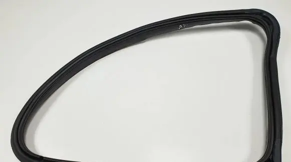 Mercedes-Benz R W251 Rubber seal front coupe door window 