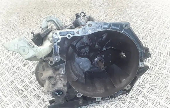 Peugeot 207 Manual 5 speed gearbox 9680886910