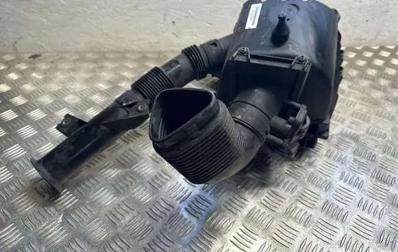 BMW i8 Air filter box 7640728 10543510
