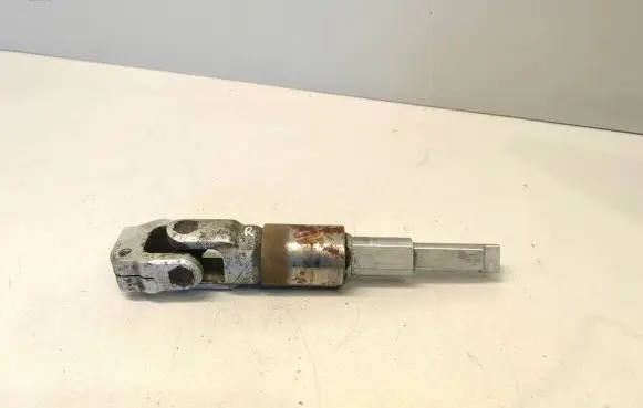 Volvo V70 Prop shaft universal joint 