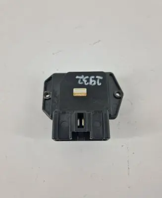 Mitsubishi Pajero Heater blower fan relay 4993002110