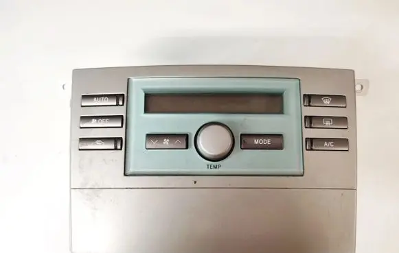 Toyota Corolla Verso AR10 Climate control unit 559020F010C
