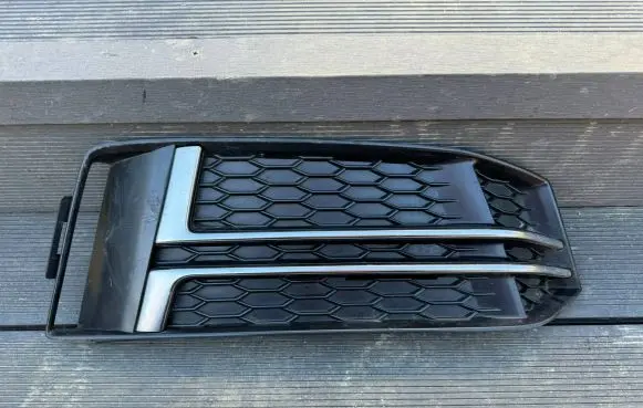 Audi A4 S4 B9 Front bumper lower grill 8W0807682F