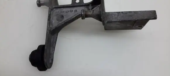 Mercedes-Benz CLK A209 C209 ABS pump bracket A2034310240