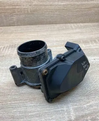 Volkswagen PASSAT B7 Throttle valve 03L128063K A2C53369978 CFF