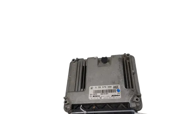 Opel Insignia A Engine control unit/module 55573330 5566722 0281015149