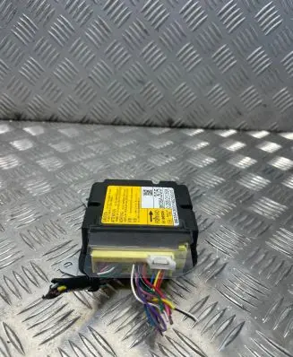 Mitsubishi Outlander Airbag control unit/module 8635A305 A05198230025 0285011604