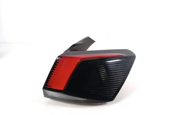 Peugeot 3008 II Rear/tail lights 9810477080