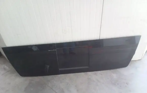 Dodge RAM 3500 DR Rear windscreen/windshield window P68303352AF