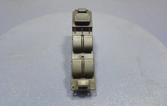 Mazda MX-5 NB Miata Electric window control switch CC2966350A