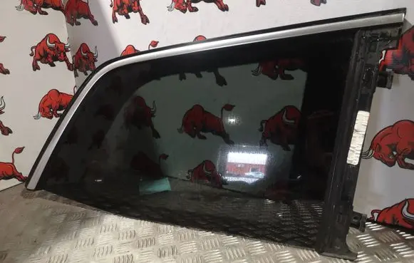 Mercedes-Benz GL X166 Rear side window A1666700150 16604490 43R009545
