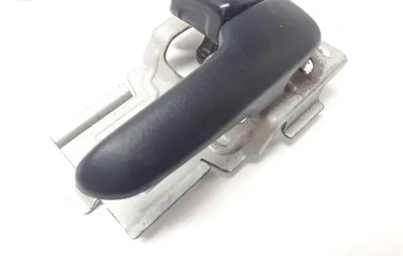 Mazda 323 Rear door interior handle JD24MDH20I