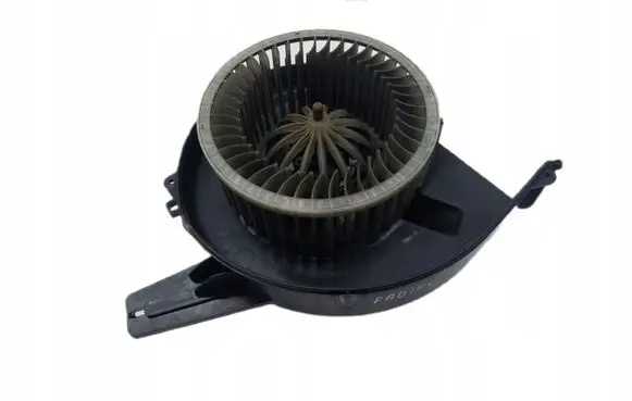 Skoda Fabia Mk2 (5J) Front door blower motor 6Q1819015C
