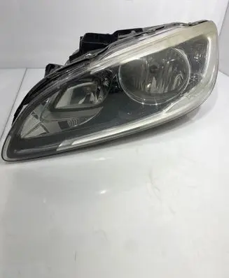 Volvo V60 Headlight/headlamp 31358099