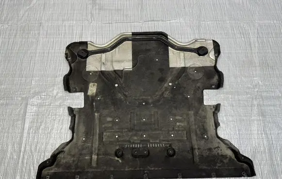 Maserati Grecale Engine splash shield/under tray