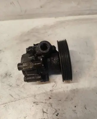 Renault Clio II Power steering pump