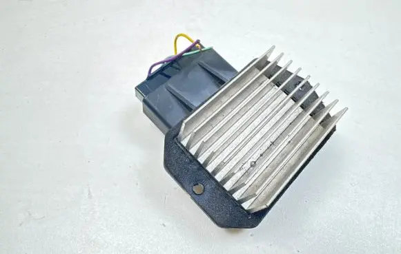 Toyota Prius (XW20) Heater blower motor/fan resistor 4993002121