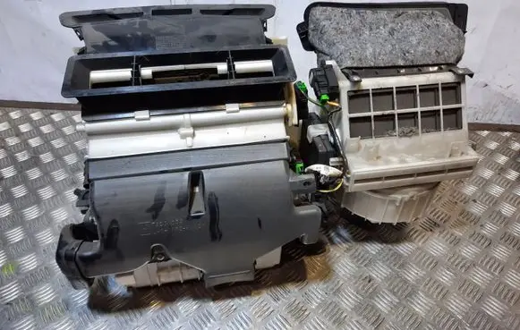 Mitsubishi Lancer Evolution Interior heater climate box assembly 7800A038