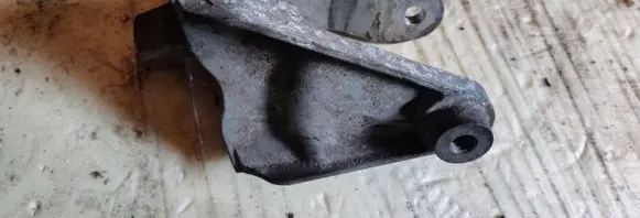 Cadillac SRX Engine mounting bracket 13228287