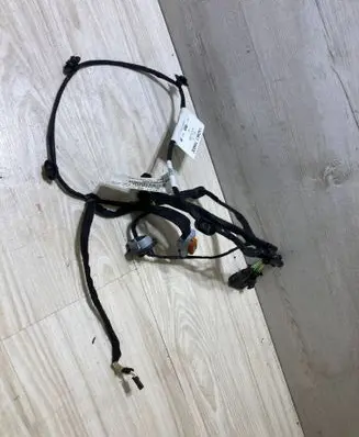 Peugeot Expert Sliding door wiring loom 9816583380