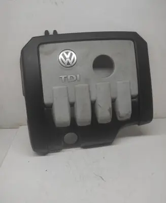 Volkswagen PASSAT B6 Engine cover (trim) 03G103925BT