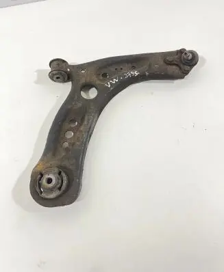 Volkswagen Golf VII Front lower control arm/wishbone