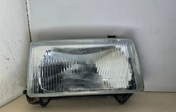 Volkswagen Transporter - Caravelle T4 Headlight/headlamp