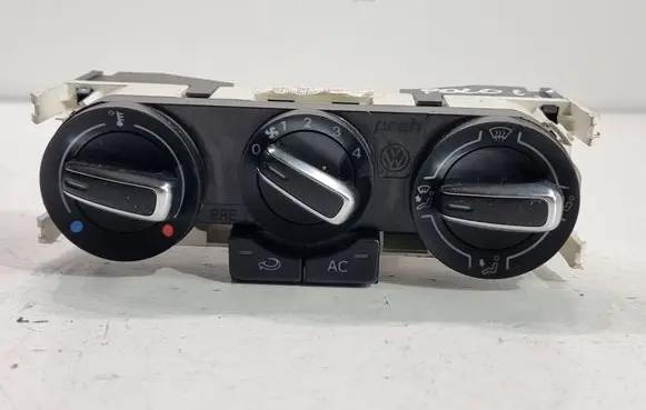 Volkswagen Polo V 6R Climate control unit 6R0820045G