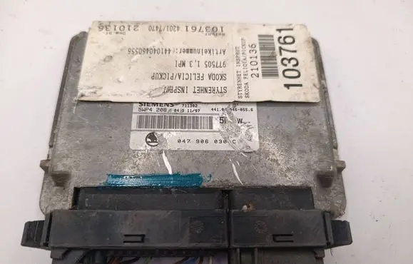 Skoda Fabia Mk1 (6Y) Engine control unit/module 047906030C 5WP4208 44101046055