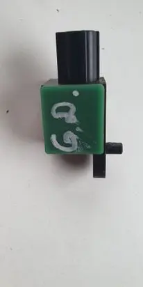 Volkswagen PASSAT B7 Airbag deployment crash/impact sensor