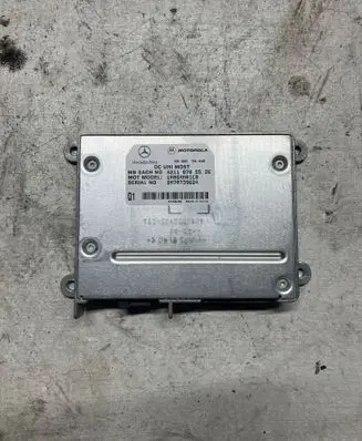 Mercedes-Benz E W211 Bluetooth control unit module A2118705526 DM70739624