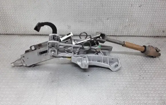 Steering wheel axle set