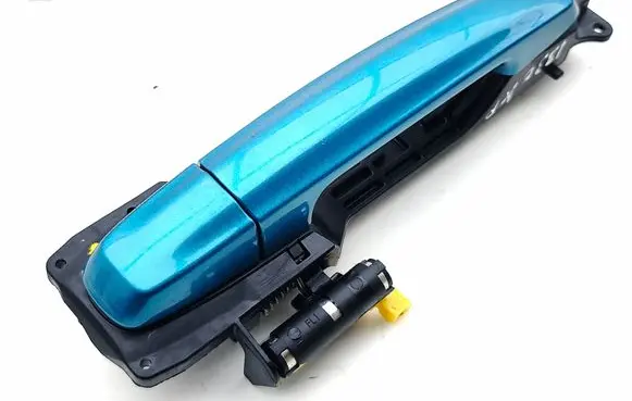 Suzuki Vitara (LY) Front door exterior handle