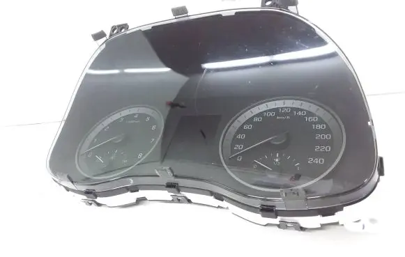Hyundai Tucson TL Speedometer (instrument cluster) 94023D7AM0 001972 TD92
