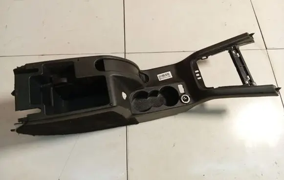 Skoda Octavia Mk2 (1Z) Center console 320010111363501