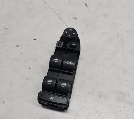 BMW 5 E60 E61 Electric window control switch 912211001