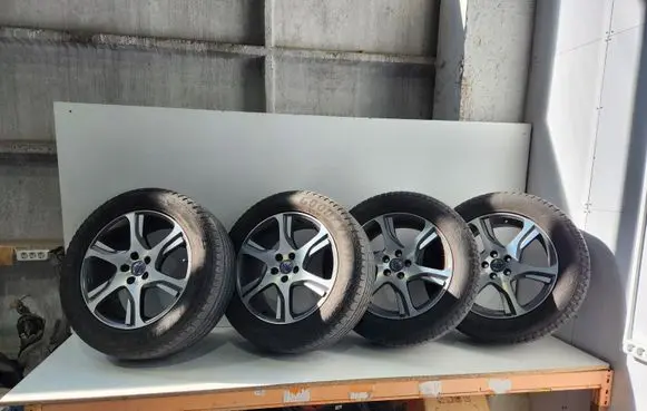 Volvo XC60 R18 alloy rim 31280139