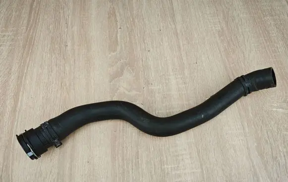 Audi A4 S4 B9 Engine coolant pipe/hose 8W0122101B