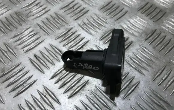 Toyota Corolla E120 E130 Mass air flow meter 22040j010 2204-0j010